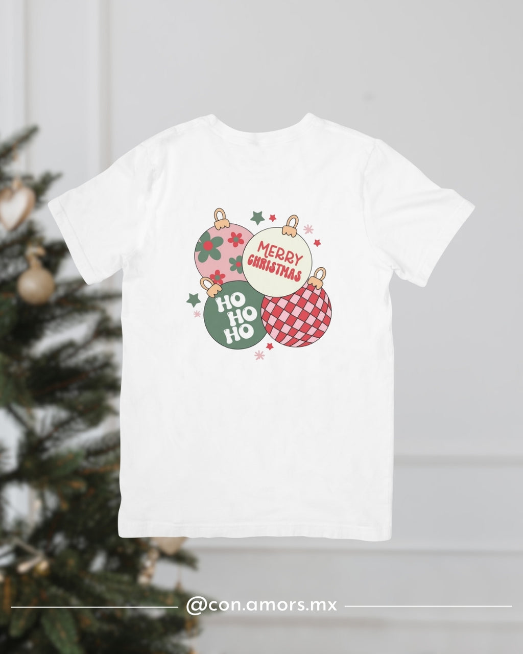 Camiseta Navideña de Manga Corta – Esferas Christmas